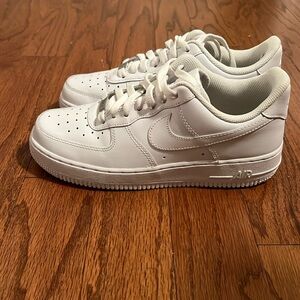 Nike womens Air Force one. Worn inside once Size 8. No box but brand new